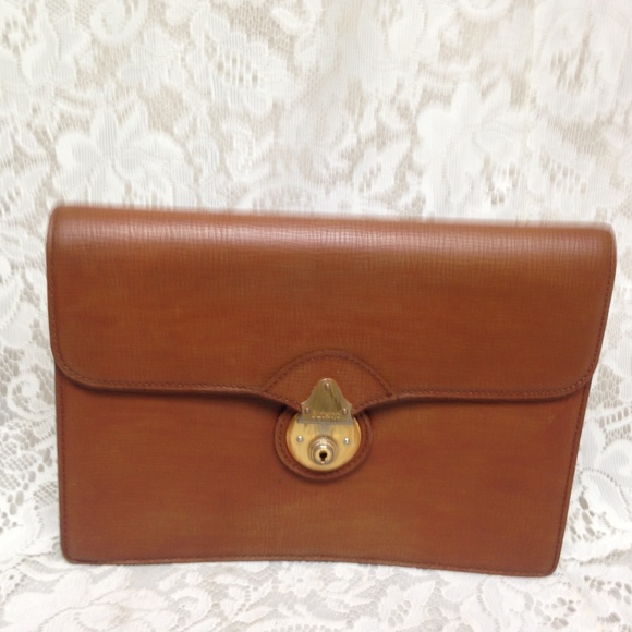 Burberrry Tan-Brown Leather Mens Wristlet With Key - Picture 2 of 8